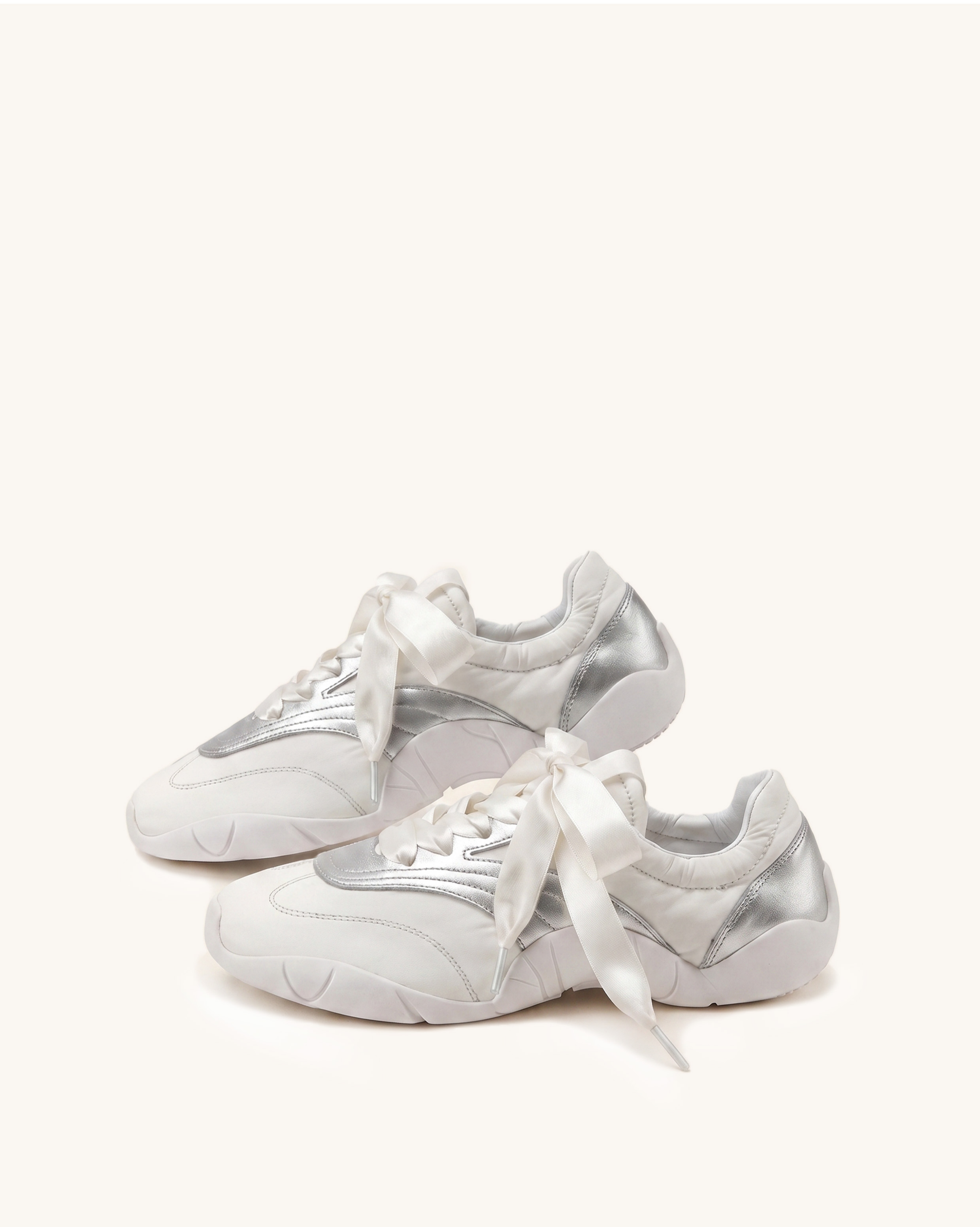 Flavia Baskets ballerines à lacets ruban - Blanc argenté