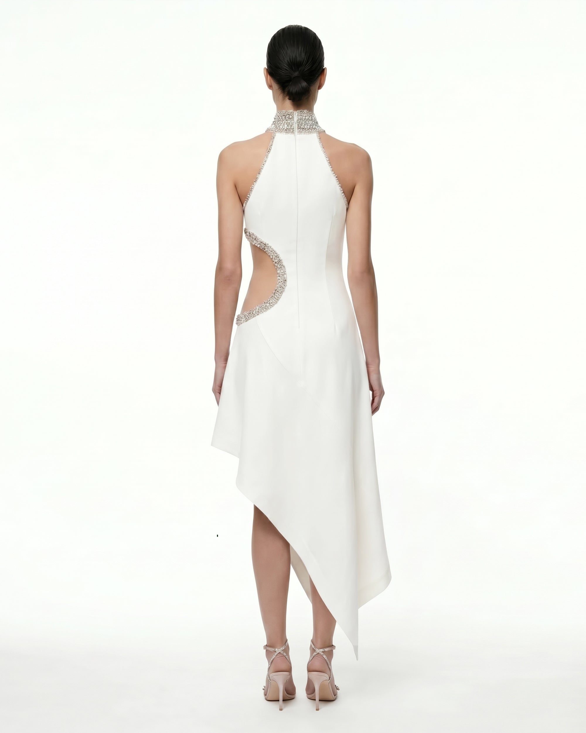 Robe à col montant ajourée avec ornements bijoux Floral - Blanc