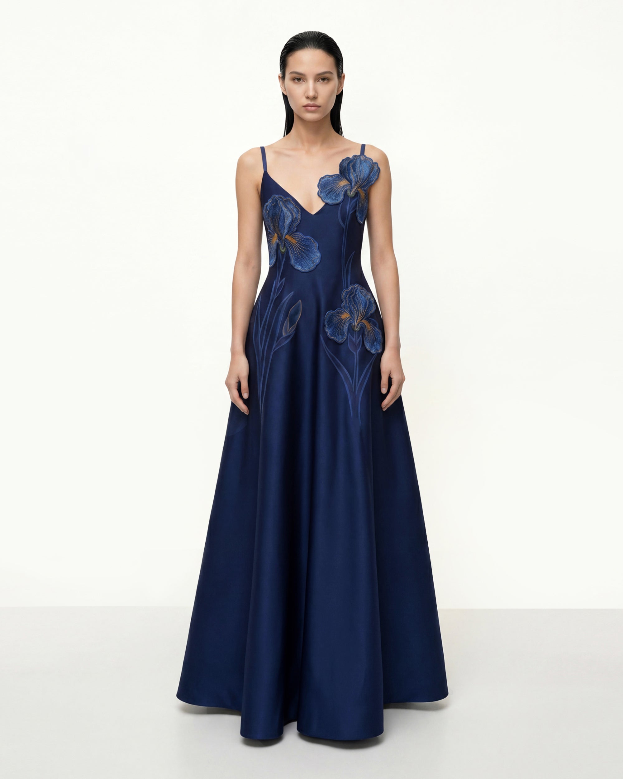 Iris Robe longue trapèze brodée - Bleu marine