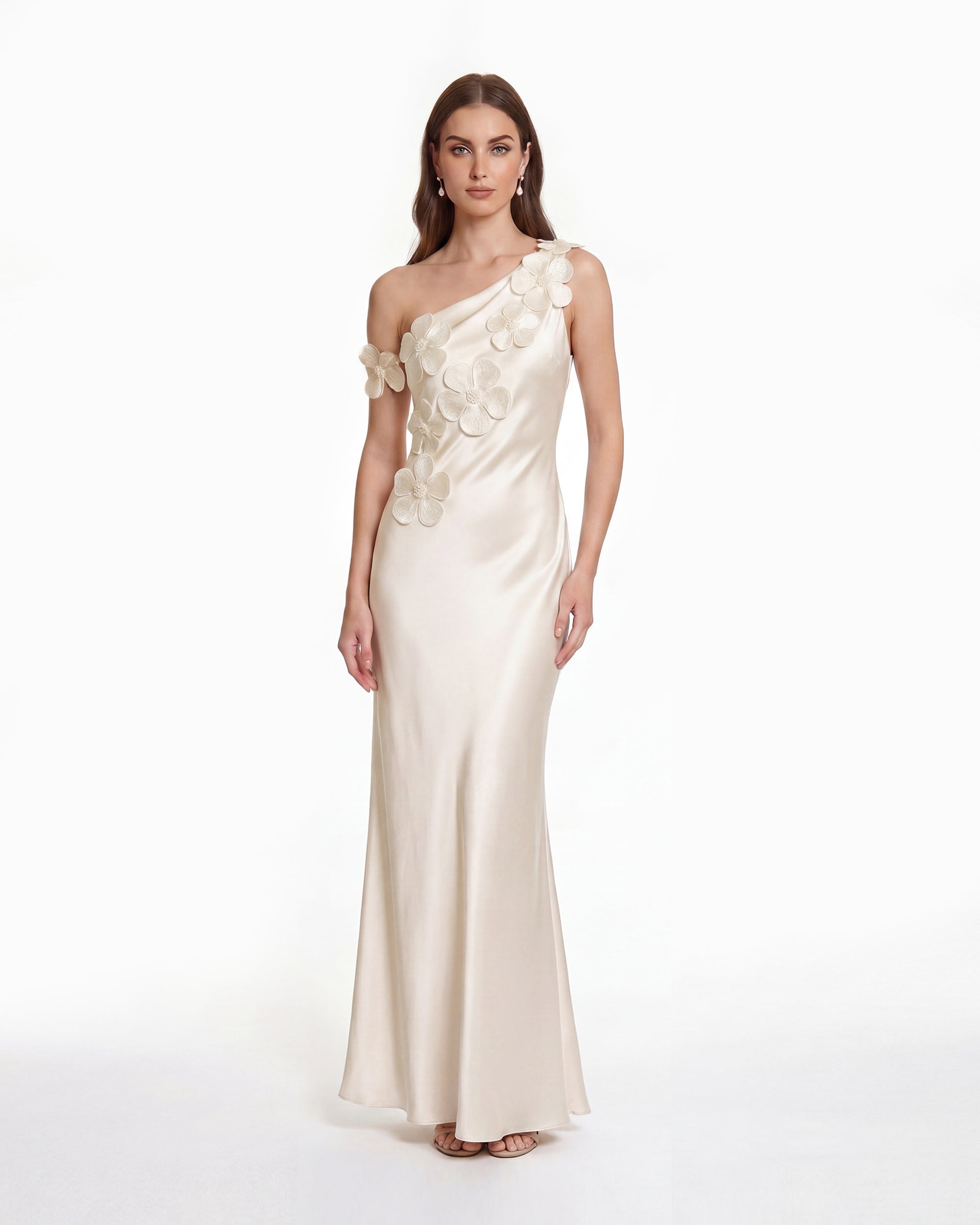Robe longue fourreau asymétrique à applications florales - Ivoire
