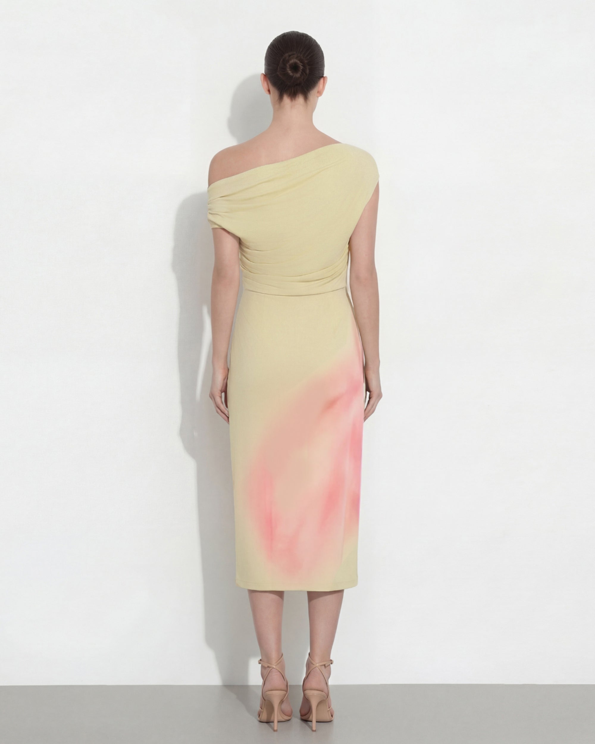 Robe midi asymétrique à une épaule à imprimé floral aquarelle - Jaune