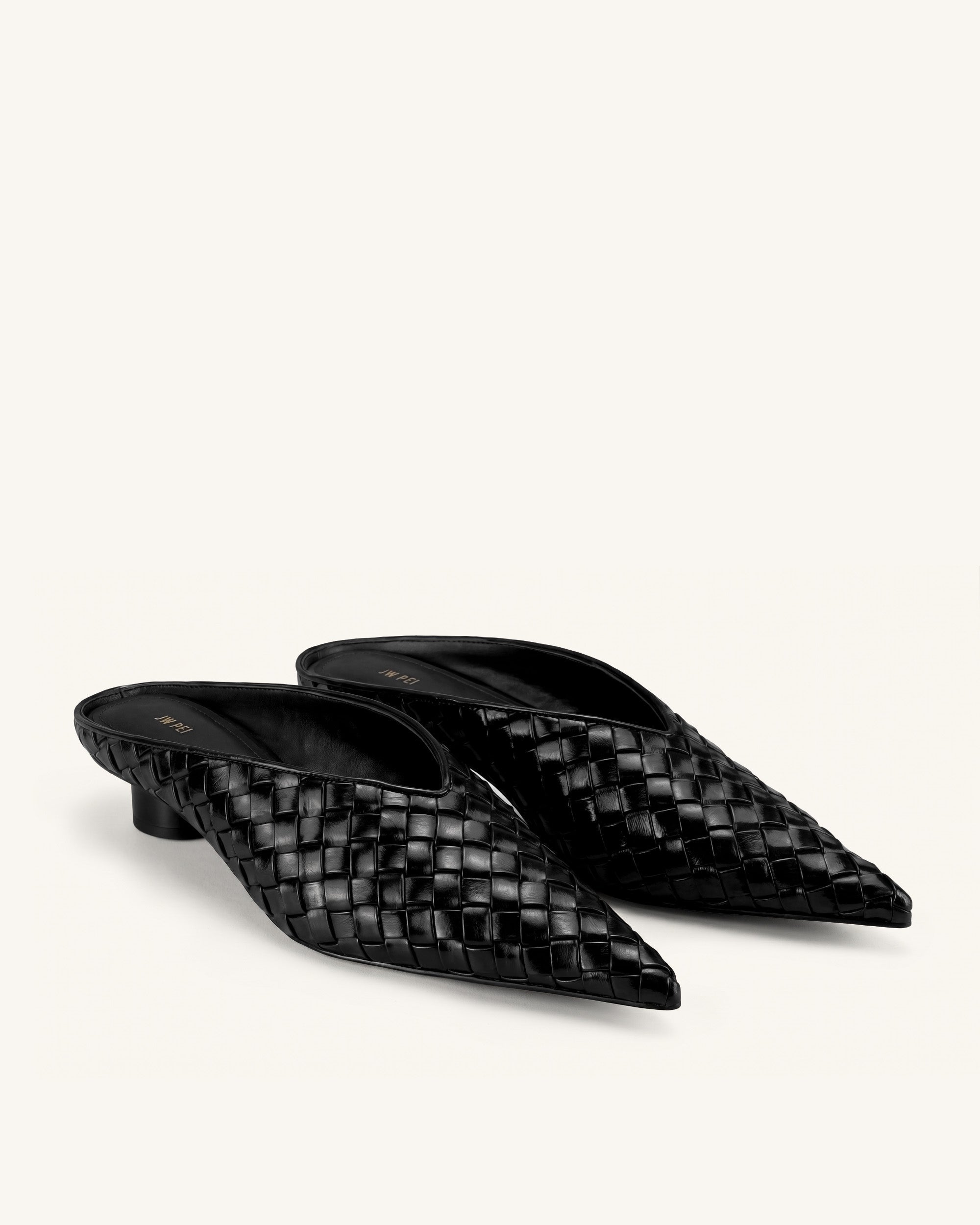 Helena Mules tissées texturées à bout pointu - Noir